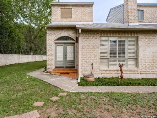 178 Oakwell Farms Pkwy, San Antonio, TX, 78218-1788 | Card Image