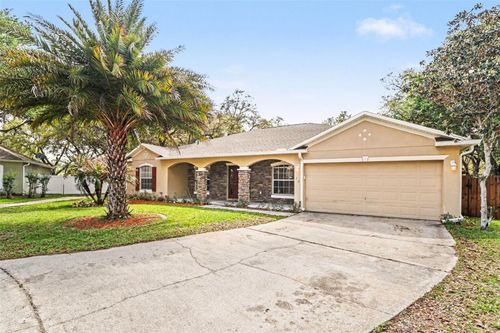 100 Festive Ct, CHULUOTA, FL, 32766-6042 | Card Image