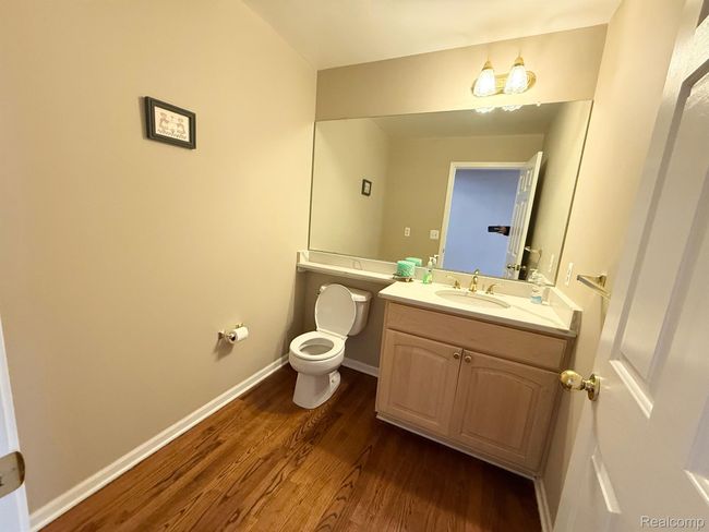 Powder Room ( Half Bath) | Image 25