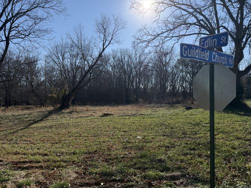 529 Edlin St, Clarksville, TN, 37043-1037 | Card Image