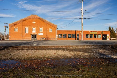 215 Main St N, North Glengarry, ON, K0C1A0 | Card Image