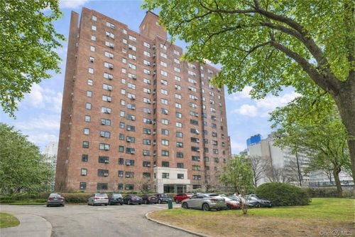 h-1-225 Adams Street, New York, NY, 11201 | Card Image