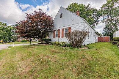 220 E Wilbeth Road, House other with 3 bedrooms, 1 bathrooms and null parking in Akron OH | Image 3