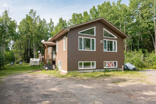 522 Hart Rd, Callander, ON, P0H1H0 | Card Image