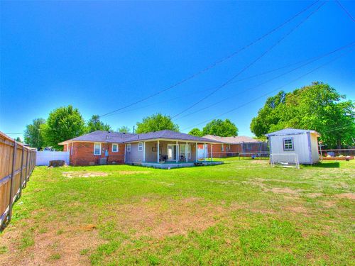 125 E Beard Dr, Midwest City, OK, 73110-4603 | Card Image