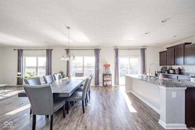 dining area in great room | Image 10