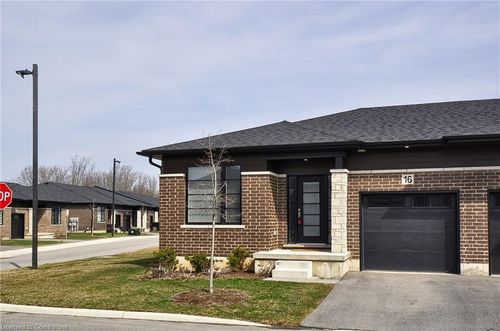 16-550 Grey St, Brantford, ON, N3S0K3 | Card Image