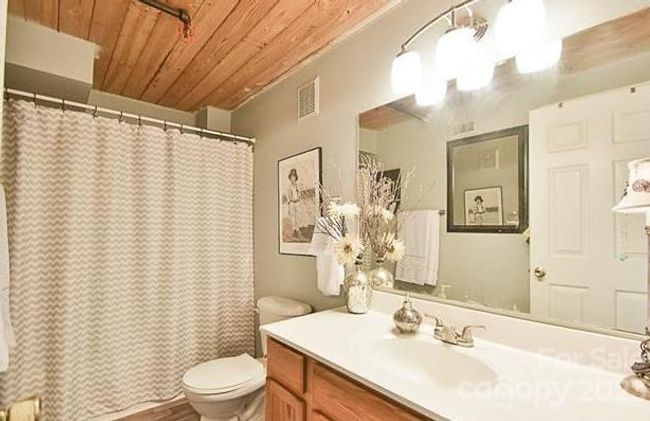 APT-128 - 201 S Hoskins Rd, Condo with 2 bedrooms, 1 bathrooms and null parking in Charlotte NC | Image 8