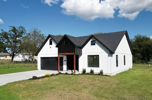 408 S Creek Ave, Haskell, OK, 74436 | Card Image