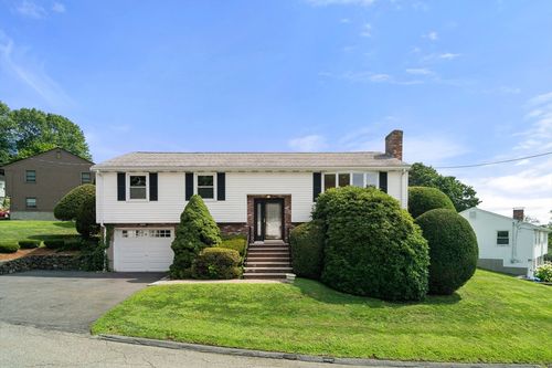 31 Phillips Cir, Waltham, MA, 02452-8012 | Card Image