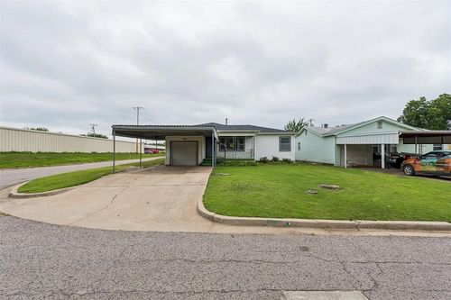 1129 N Mckinley Avenue, Shawnee, OK, 74801 | Card Image