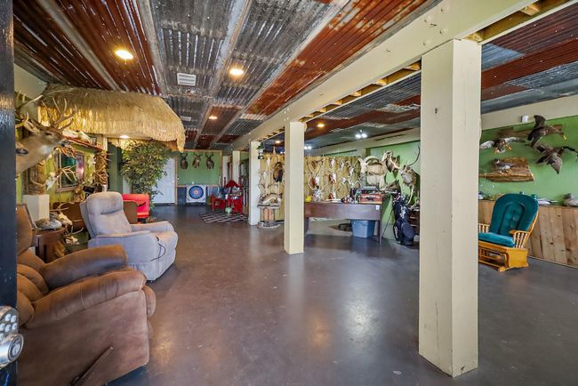 Man Cave/Flex space | Image 24