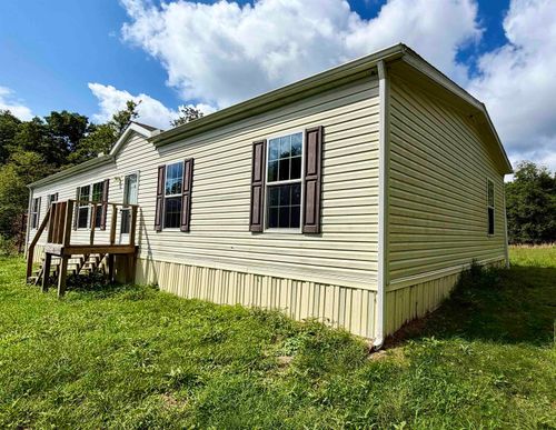 28 Margaret Rd, Mannington, WV, 26582-6339 | Card Image