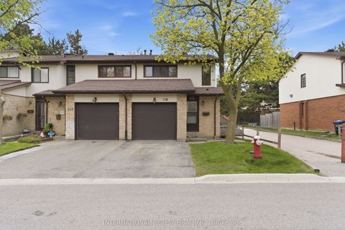 114-114 Foster Cres, Brampton, ON, L6V3M8 | Card Image