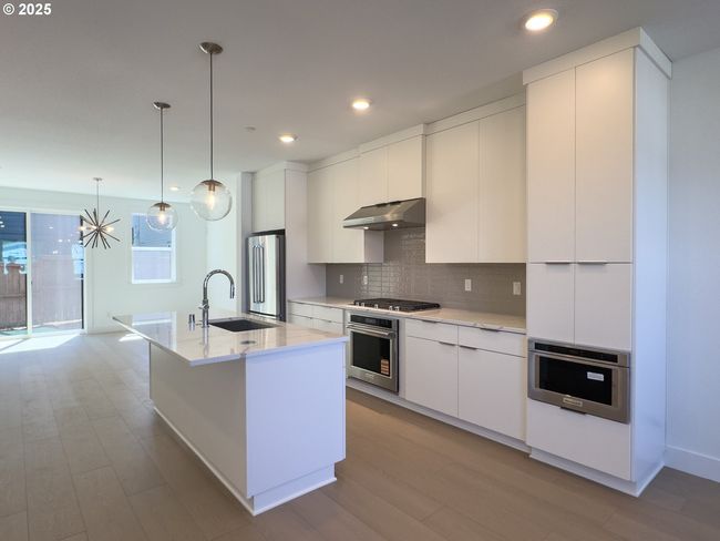 3984 Nw 64 Th Ave, Condo with 3 bedrooms, 3 bathrooms and 2 parking in Camas WA | Image 5
