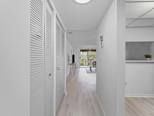 207f-6800 Royal Palm Boulevard, Margate, FL, 33063 | Card Image