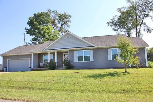302 Eastland Ct, Cave City, KY, 42127-8453 | Card Image