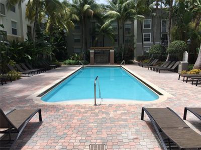 209A - 1919 Van Buren St, Condo with 2 bedrooms, 1 bathrooms and null parking in Hollywood FL | Image 3