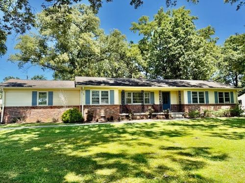 608 Bragg Cir, Tullahoma, TN, 37388-2918 | Card Image