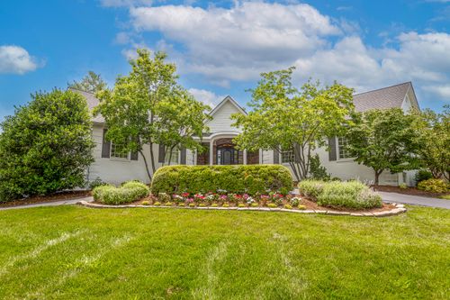 649 Lakeshore Dr, Lexington, KY, 40502-3157 | Card Image