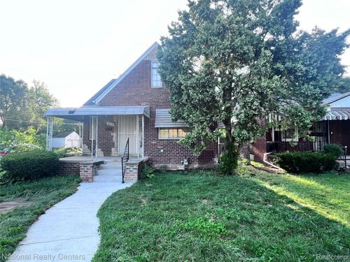 16614 Saint Marys St, Detroit, MI, 48235-3668 | Card Image