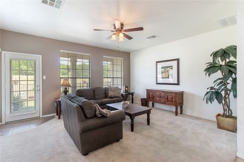 902-9201 Brodie Ln, Austin, TX, 78748-6273 | Card Image
