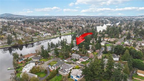 1388 Treebank Rd W, Esquimalt, BC, V9A6Y8 | Card Image
