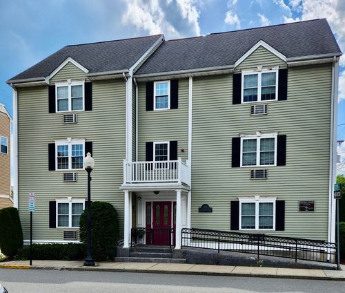 5-26 N Main St, Mansfield, MA, 02048-3807 | Card Image