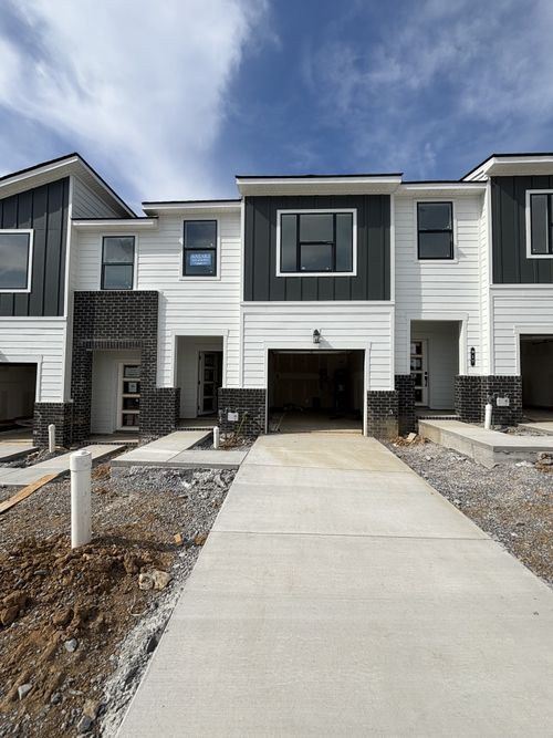 913 Tellico St, Gallatin, TN, 37066-6286 | Card Image