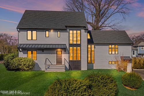 31 Thornhill Rd, Riverside, CT, 06878-1322 | Card Image