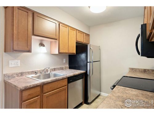 apt-5-695 Manhattan Dr, Boulder, CO, 80303-4035 | Card Image