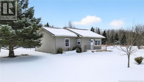 55 Napoleon St, Shediac, NB, E4P2J5 | Card Image