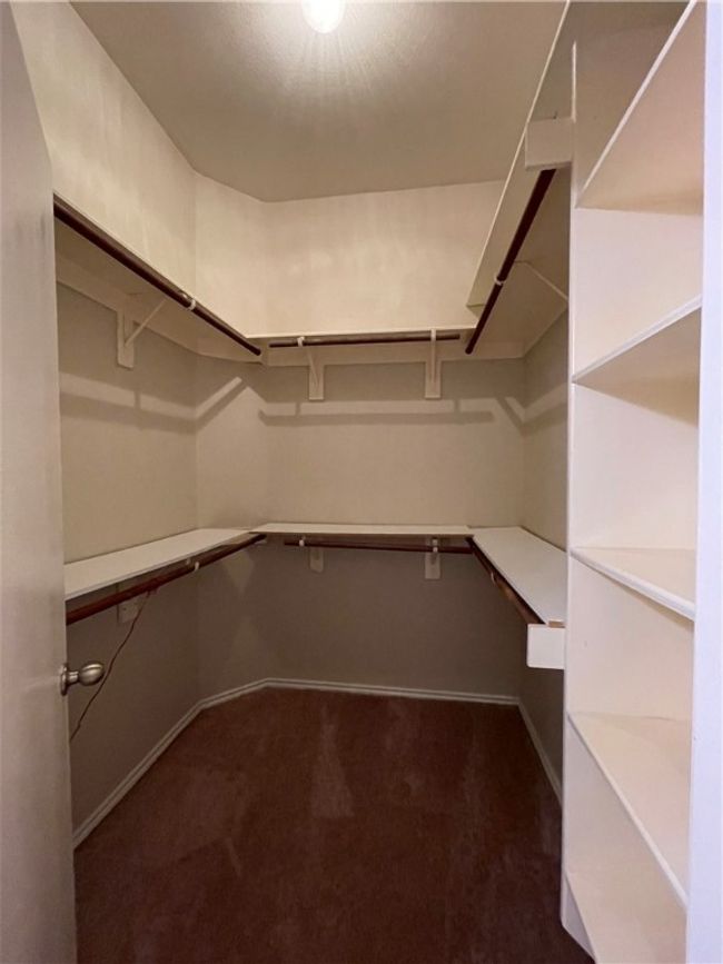 1105 Alexandria Way, House other with 4 bedrooms, 2 bathrooms and 4 parking in Round Rock TX | Image 10