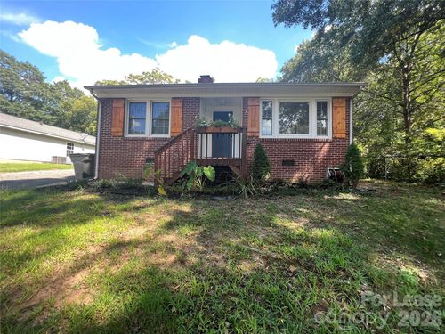614 N Rhyne St, Gastonia, NC, 28054-3161 | Card Image