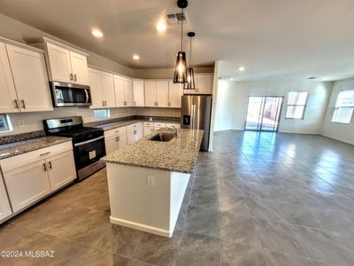 Kitchen with island | Image 3