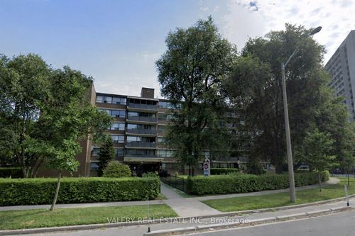 506-42 Thorncliffe Park Drive, East York, ON, M4H1K1 | Card Image