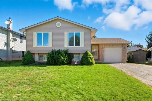 18 Scott St, Brant, ON, N0E1N0 | Card Image