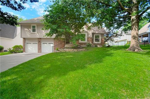 14629 W 83rd Ter, Lenexa, KS, 66215-4207 | Card Image