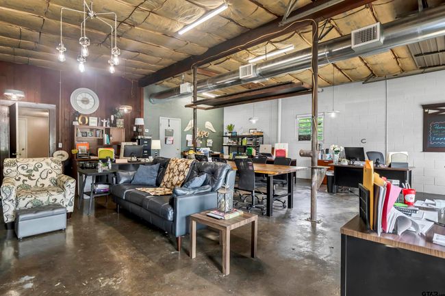 101 W Duval St, Home with 0 bedrooms, 0 bathrooms and null parking in Troup TX | Image 9