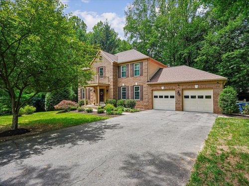 5810 Hannora Ln, FAIRFAX STATION, VA, 22039-1428 | Card Image