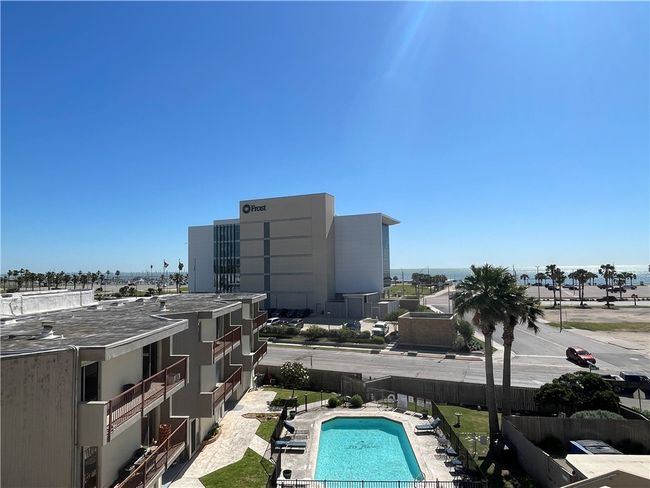 APT-402 - 520 S Chaparral St, Condo with 2 bedrooms, 2 bathrooms and 2 parking in Corpus Christi TX | Image 6