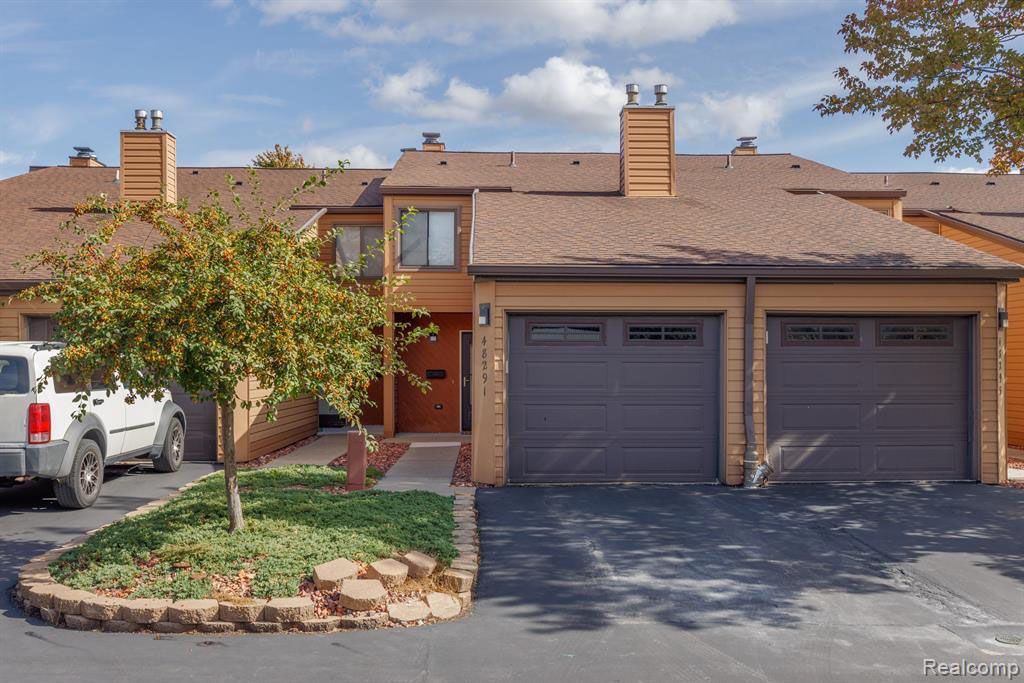 Bayshore Dr, Van Buren Township, MI 48111