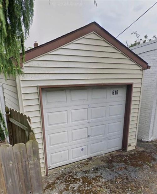 garage-610 Leibert Street, Bethlehem City, PA, 18018 | Card Image
