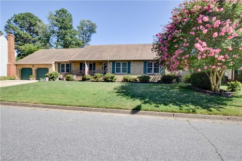 1305 Forest Point Dr, Chesapeake, VA, 23320-7442 | Card Image