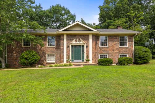 6719 Moss Lake Dr, Hixson, TN, 37343-3473 | Card Image