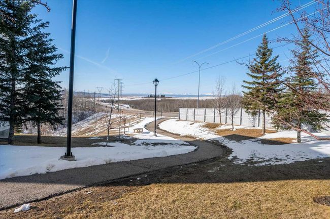 156 Rockyspring Grove Nw, Townhouse with 3 bedrooms, 3 bathrooms and 2 parking in Calgary AB | Image 36