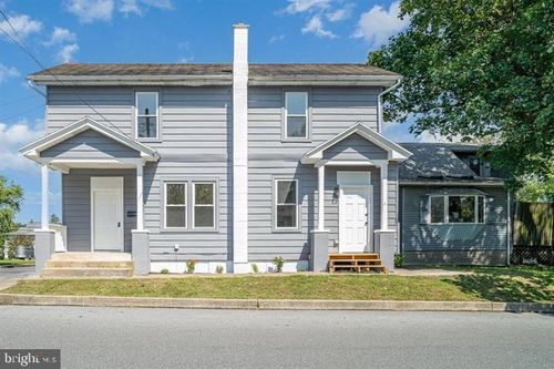 138 S Hetrick Ave, PALMYRA, PA, 17078-2113 | Card Image