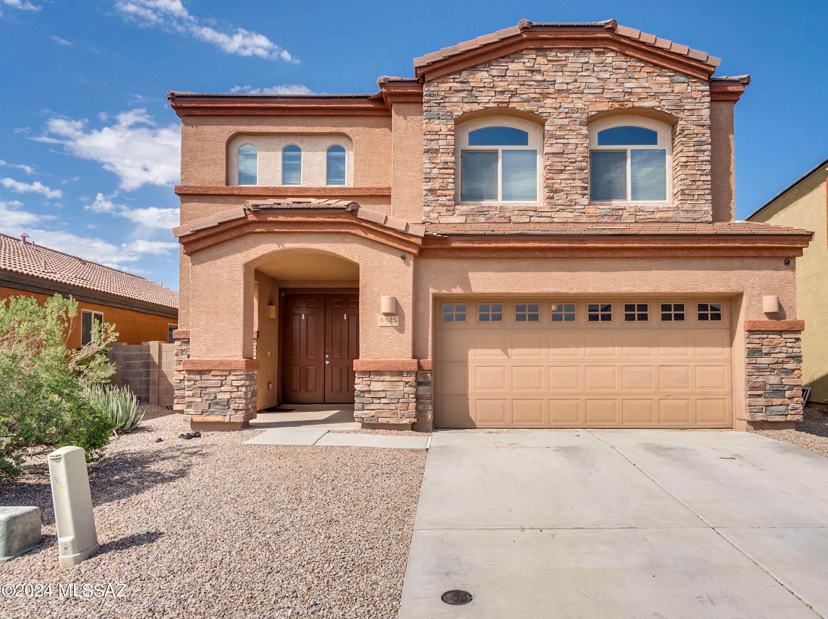 Continental Links Dr, Tucson, AZ 85743