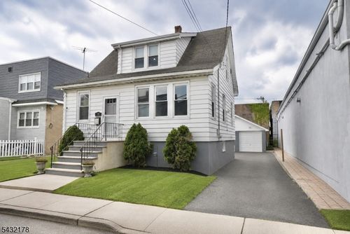 58 Sidney St, Lodi, NJ, 07644-1812 | Card Image