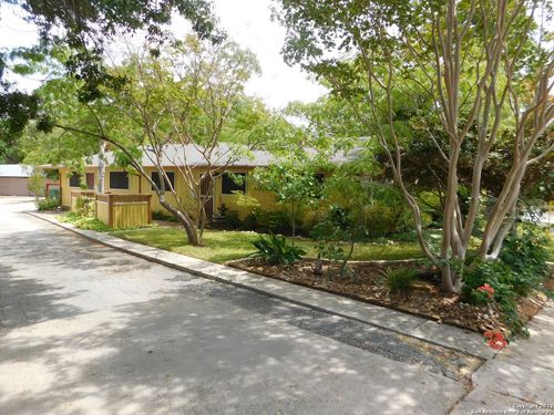 b-414 Kings Ct, San Antonio, TX, 78212-5353 | Card Image